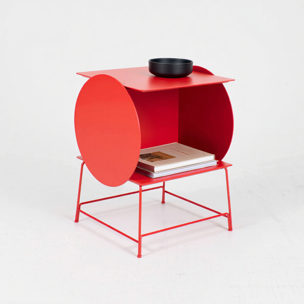 SLOT, Side table